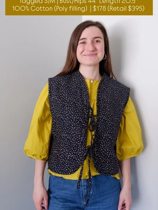 A Bronze Age Navy Floral “Highland” Quilted Vest with Ties - S/M/L - Picture 3 of 3